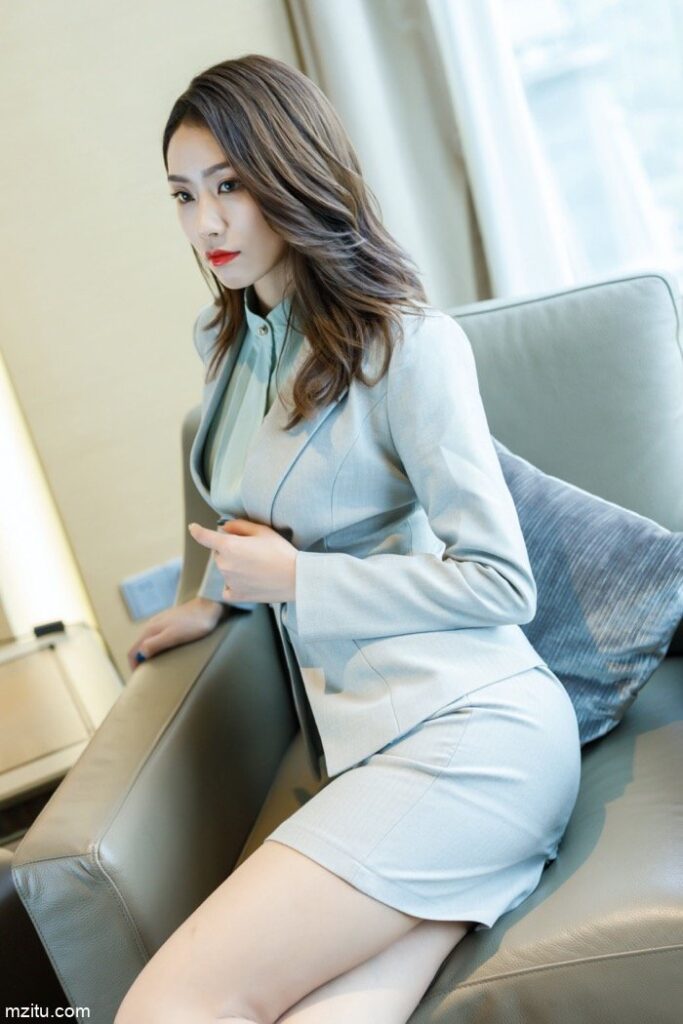 长得很有明星味的比基尼MM【106P】00019-小春日