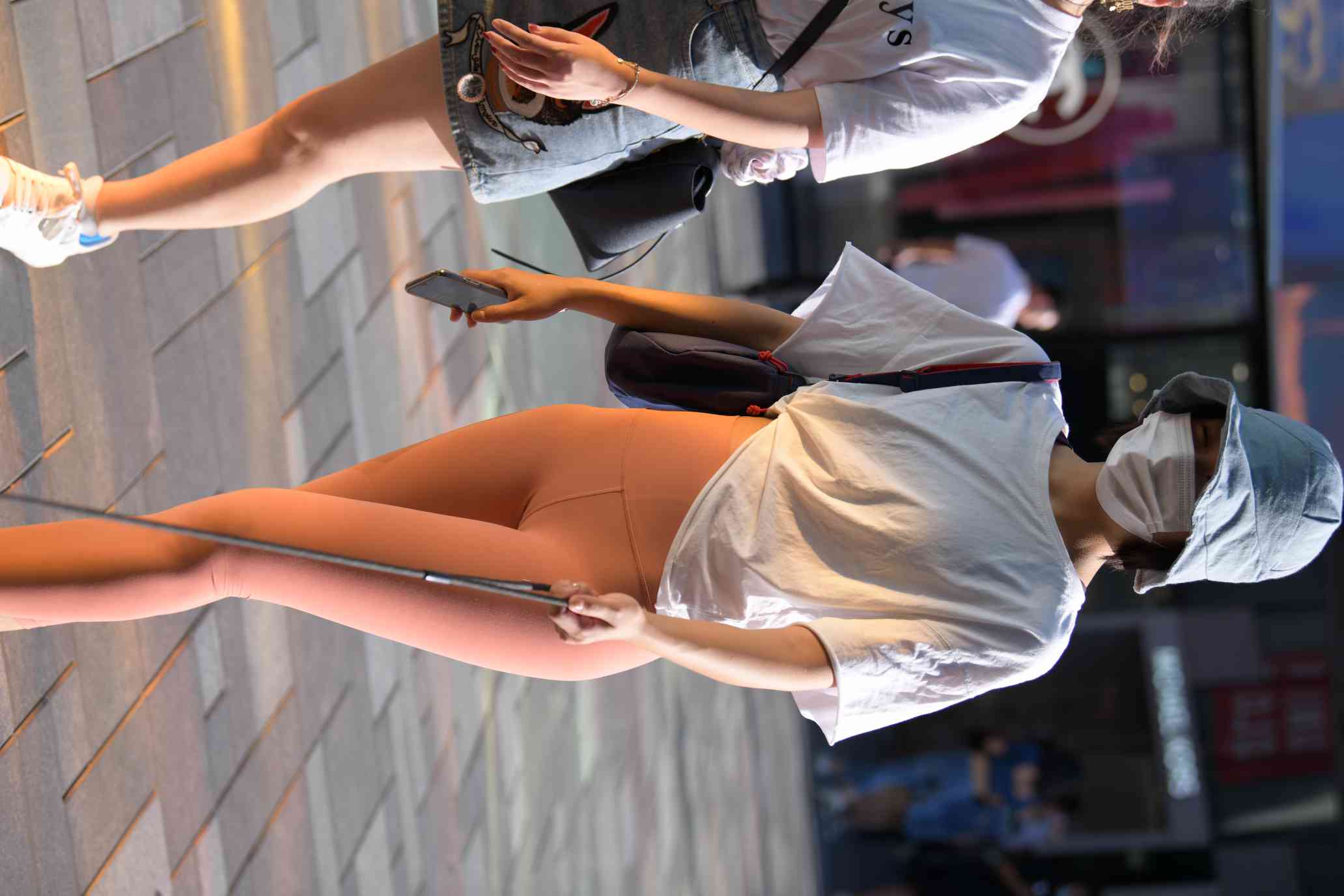 图片[2]-【免费】遛狗的瑜伽裤女人【60P】04031-小春日