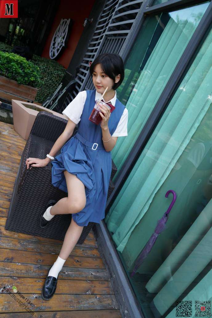 图片[2]-一副学生模样的短发姑娘【112P】20023-小春日