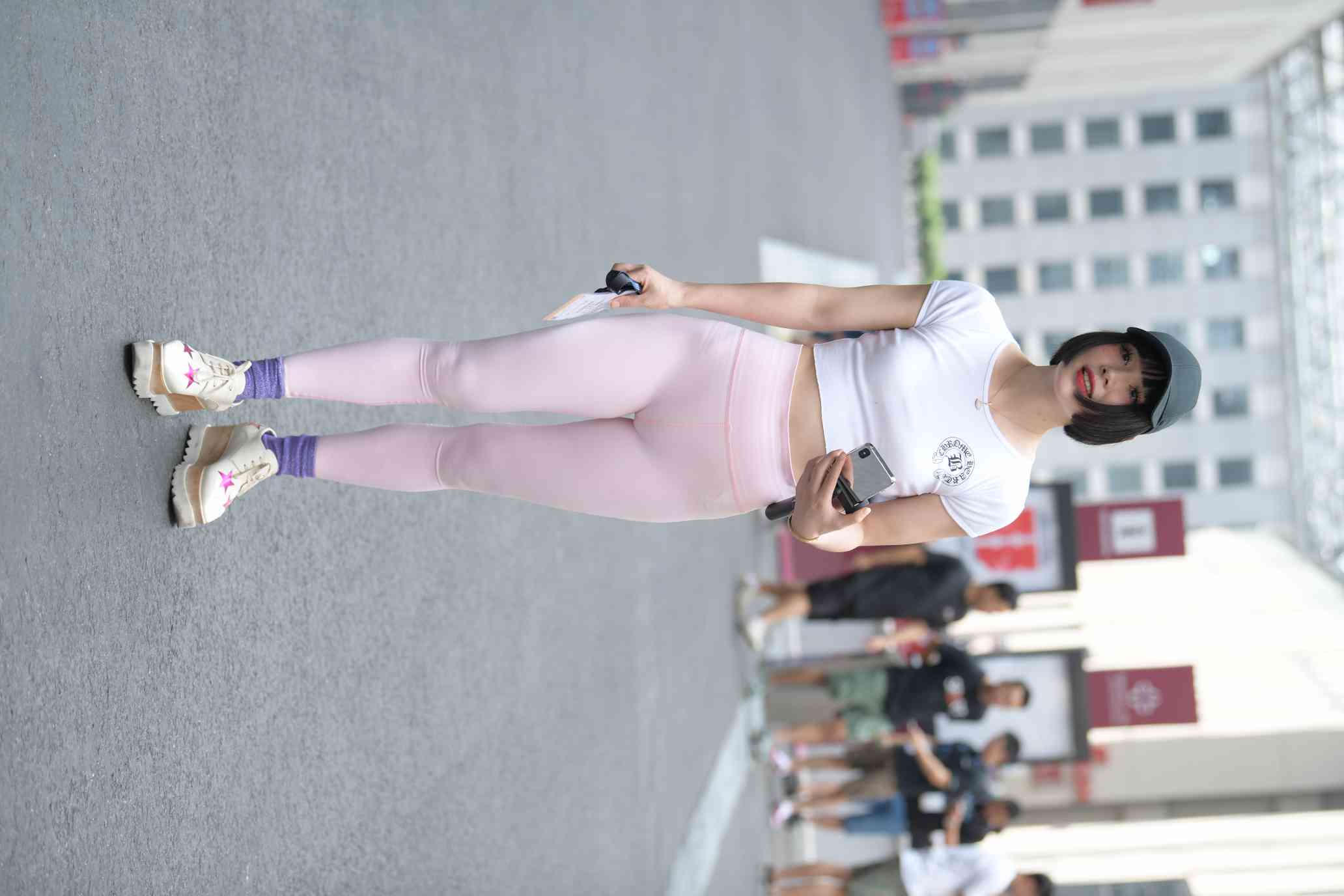 图片[2]-短发鸭舌帽时尚女生【102P】04022-小春日