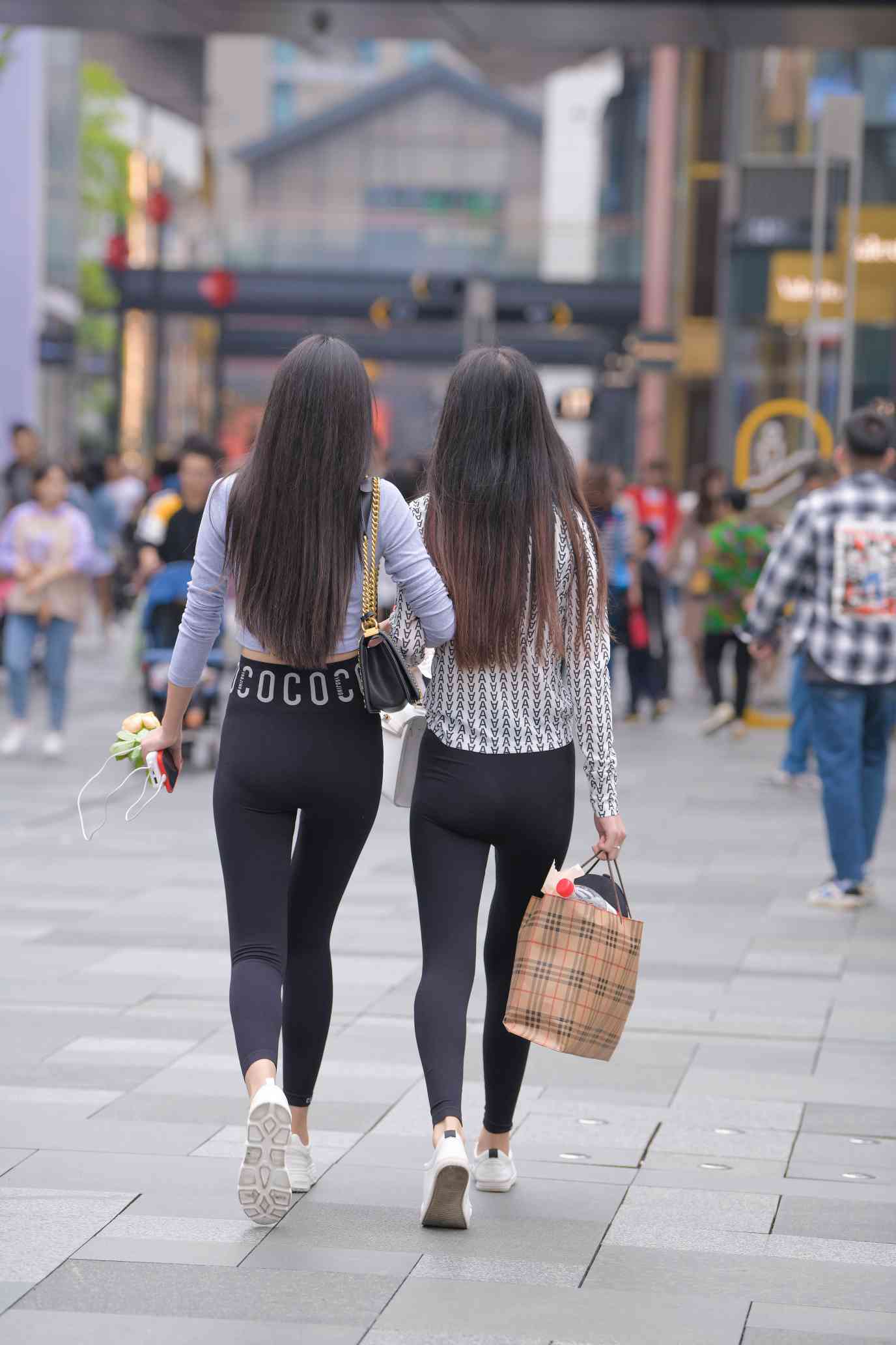 图片[4]-【免费】逛街的两个瑜伽裤姑娘【40P】04030-小春日