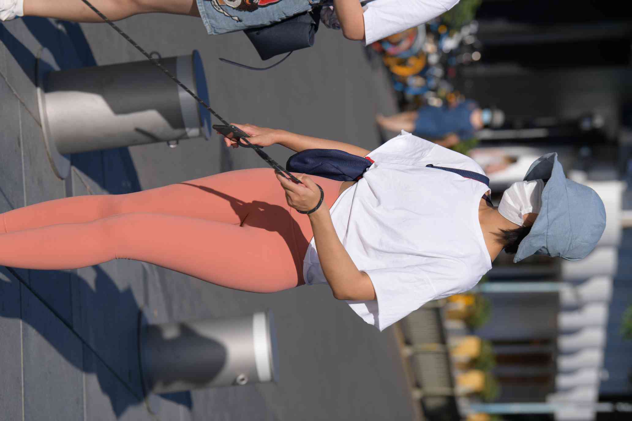 图片[3]-【免费】遛狗的瑜伽裤女人【60P】04031-小春日