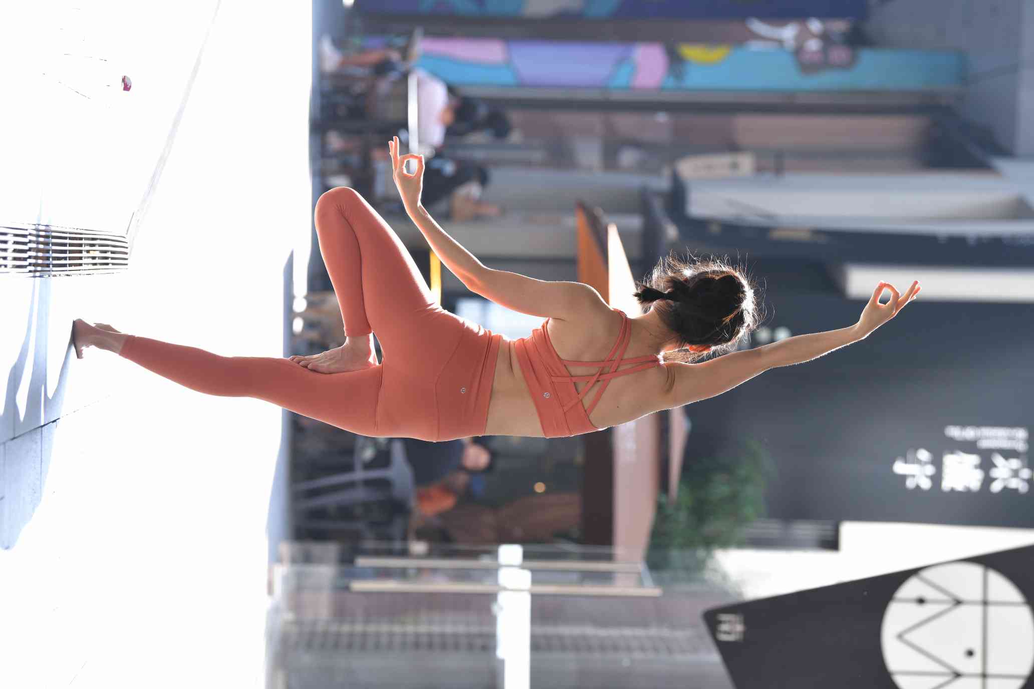 图片[4]-练瑜伽的姑娘【176P】04028-小春日