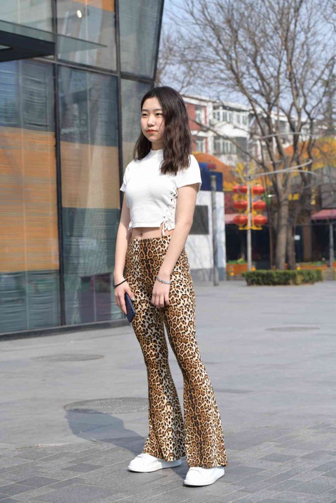 豹纹紧身裤小姑娘【339P】04026-小春日