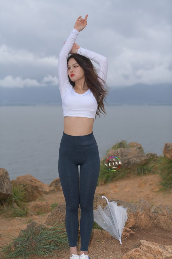 深蓝色瑜伽裤甜美女孩 J1320 514P2V-17.5GB-小春日