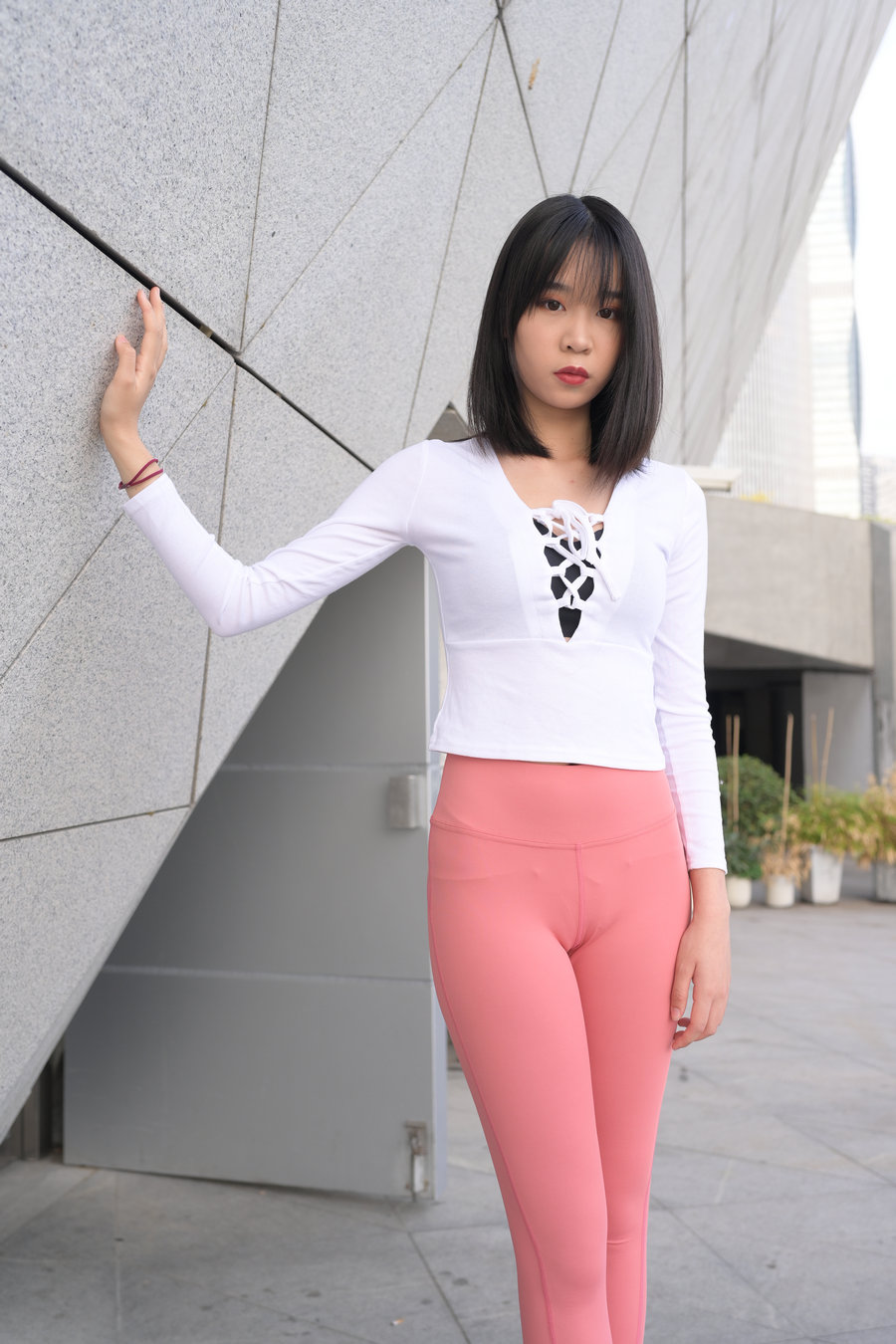 图片[3]-粉色瑜伽裤年轻女孩 J1311 417P17V-14.9GB-小春日