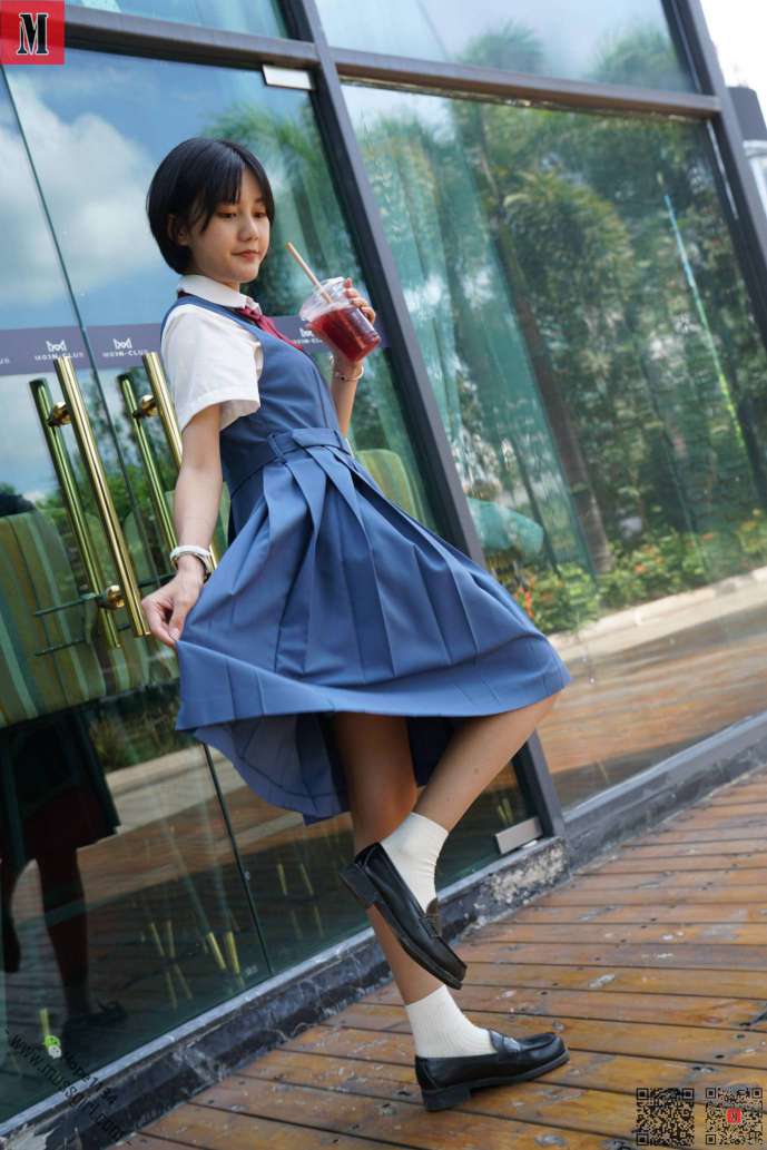 图片[4]-一副学生模样的短发姑娘【112P】20023-小春日