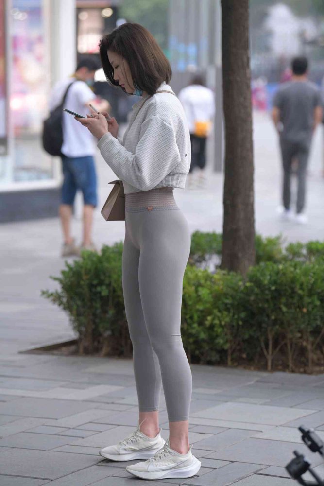 身材很好的短发瑜伽裤姑娘【157P】04015-小春日