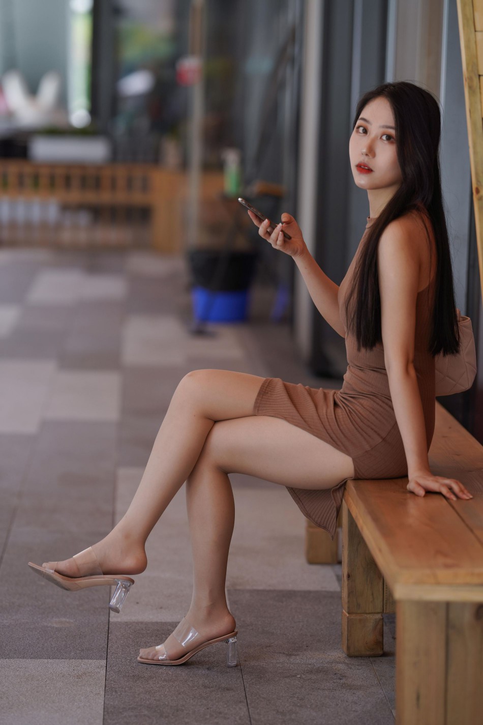 图片[5]-超有女人味的姑娘短裙逛街【400P】00049-小春日