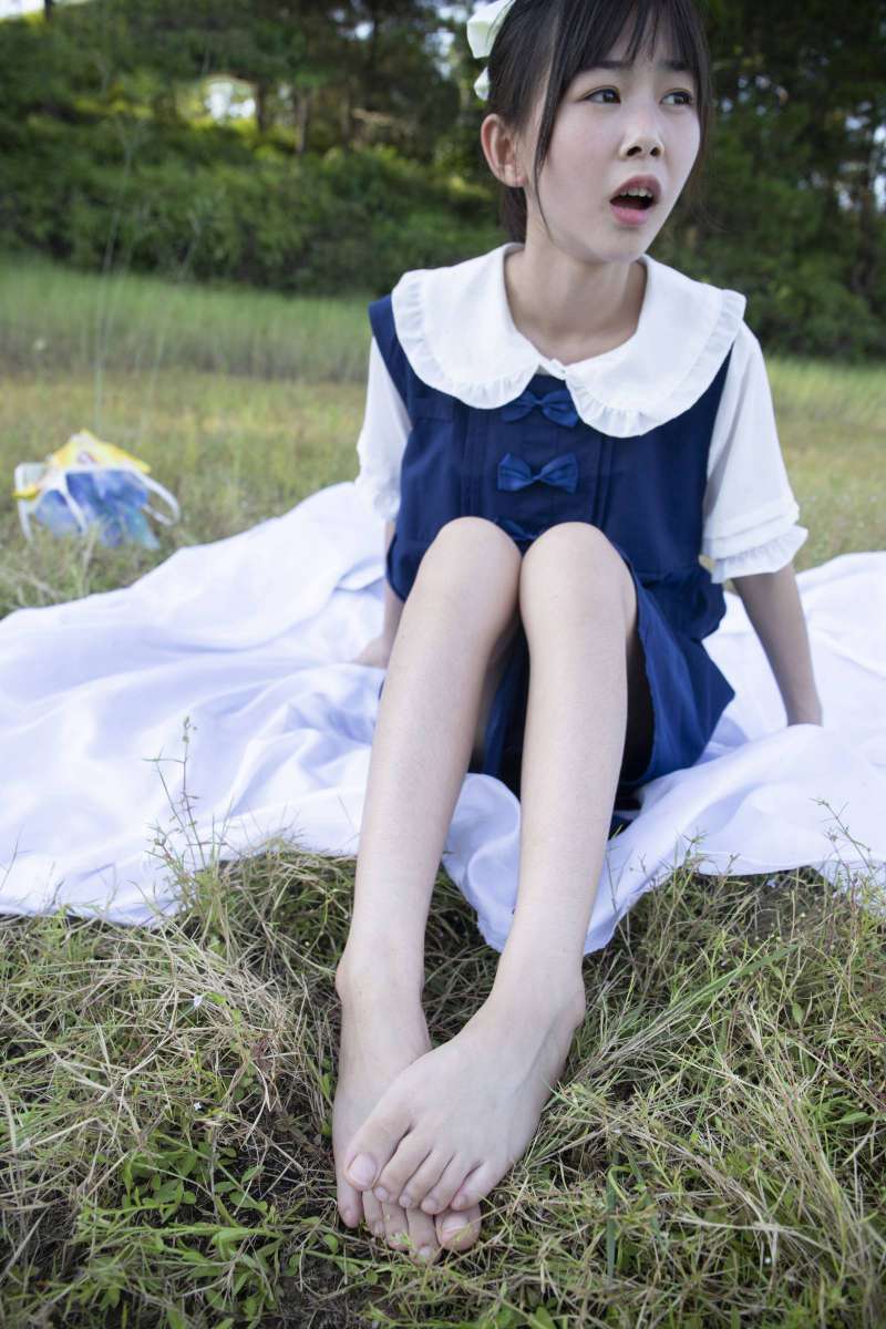 图片[1]-非常甜美的牛仔裙女孩【226P】20021-小春日