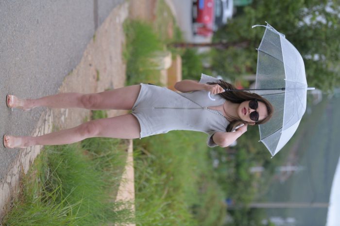 在海边开跑车的连衣短裤女孩【390P】00030-小春日