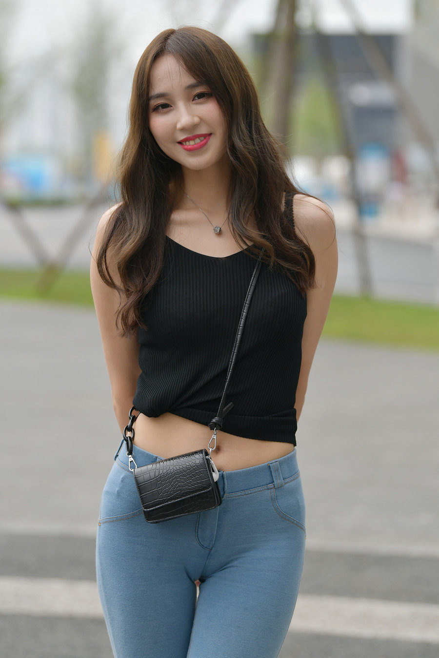 图片[1]-紧身牛仔裤女孩J3808 276P-3.31GB-小春日