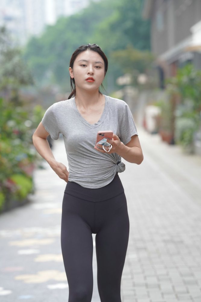 户外运动的瑜伽裤女孩J3008 845P2V-22.9GB-小春日