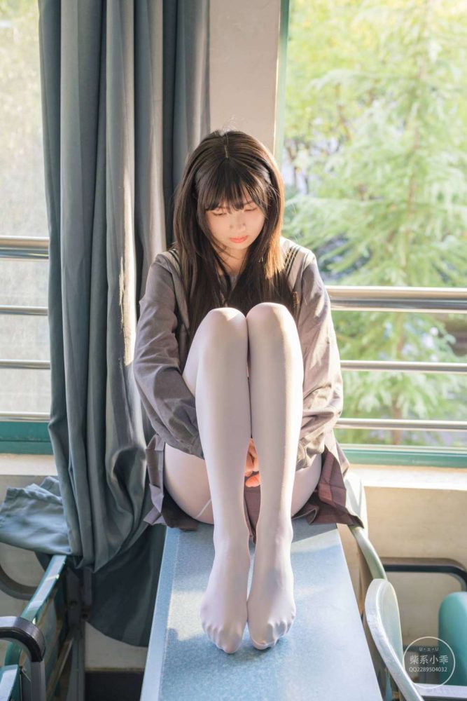 白丝清纯少女真的太可爱了【60P】20001-小春日