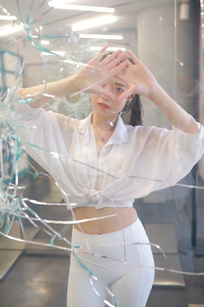 白色瑜伽裤女孩J2145 861P2V-22.3GB-小春日