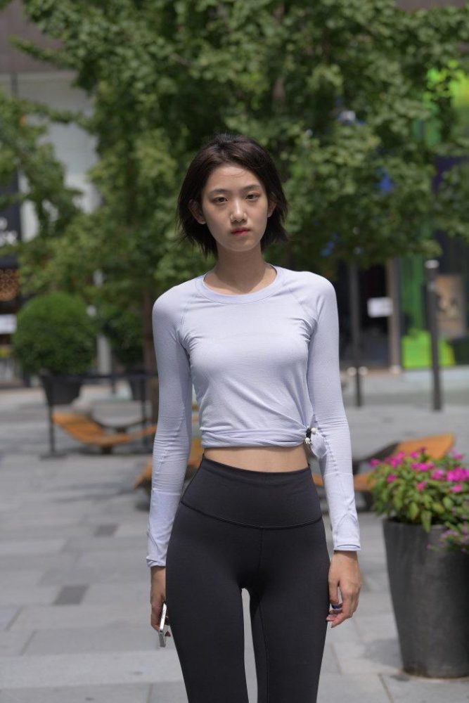 短发长腿的女生J2791 292P-5.71GB-小春日