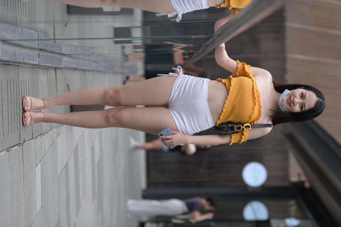 高腰白色短裤的漂亮女孩【767P】00065-小春日