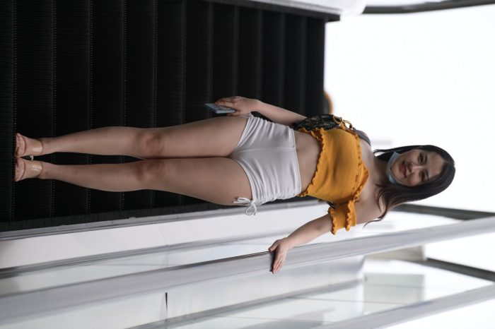 高腰白色短裤的漂亮女孩【767P】00065-小春日