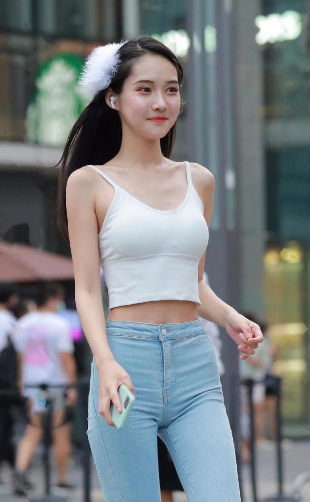 非常漂亮的牛仔裤女孩 J2144 98P1V-1.92GB-小春日