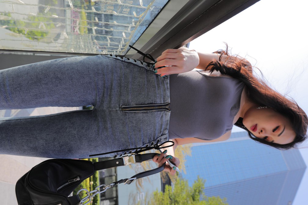 图片[3]-漂亮的紧身牛仔裤长发女孩【474P】00059-小春日