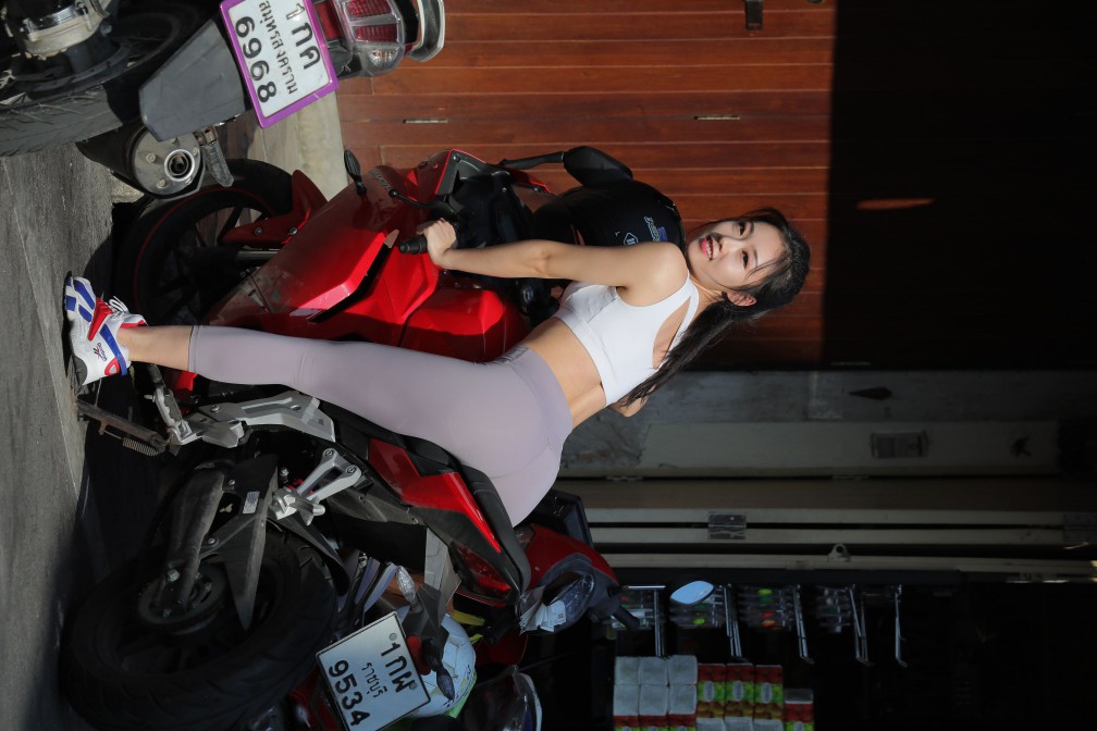 图片[5]-逛街的马尾辫瑜伽老师【556P】00016-小春日