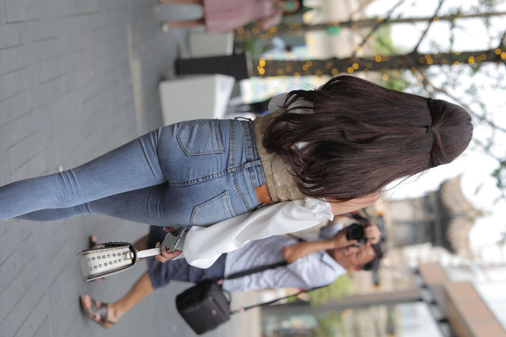 图片[4]-长相甜美的紧身牛仔裤姑娘【114P】00038-小春日