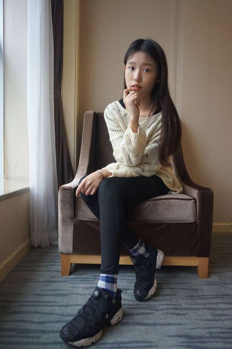 图片[2]-眼神很清澈的赤脚女孩【59P】20020-小春日