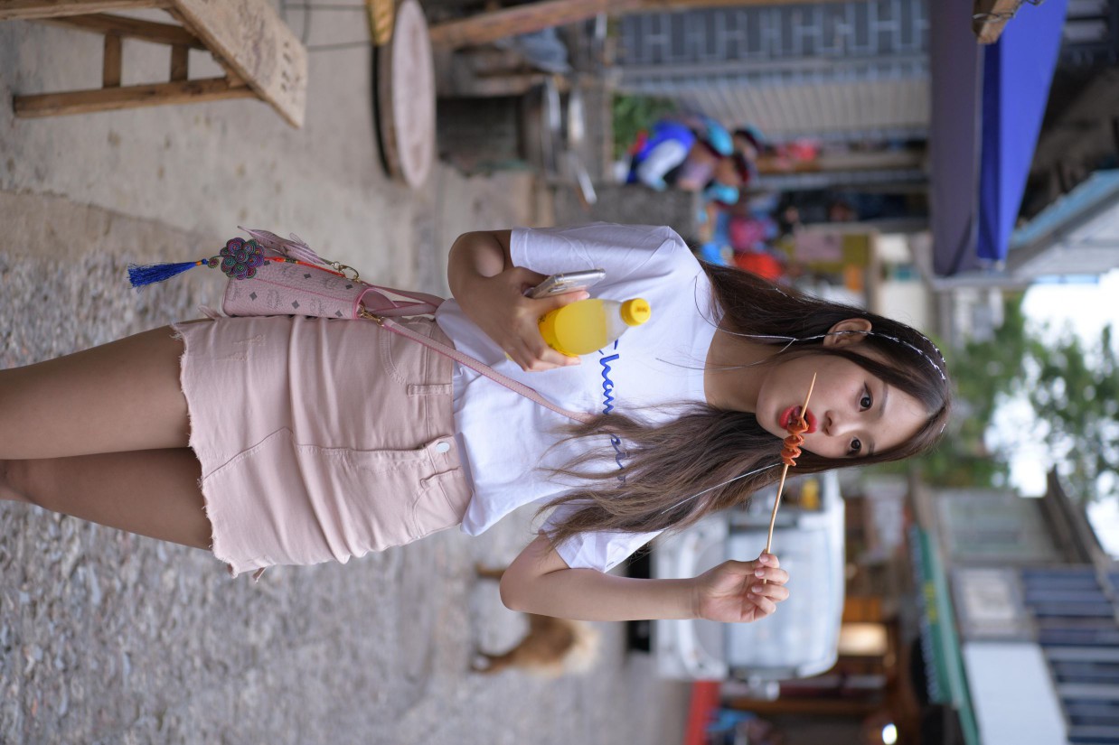 图片[7]-非常清纯甜美的短裙姑娘在逛街【458P】00052-小春日