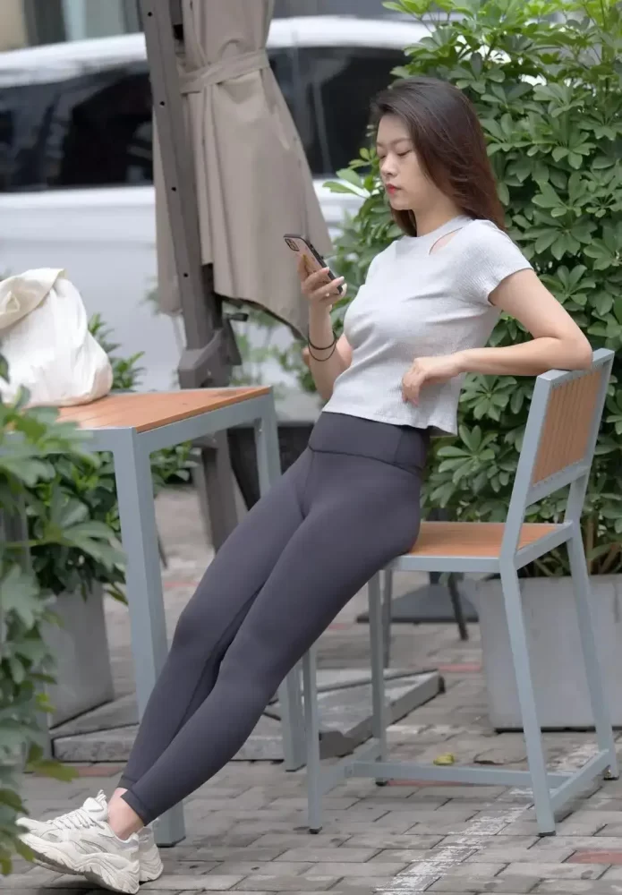 图片[4]-黑色瑜伽裤靓丽女孩J2200 905P1V-30.5GB-小春日