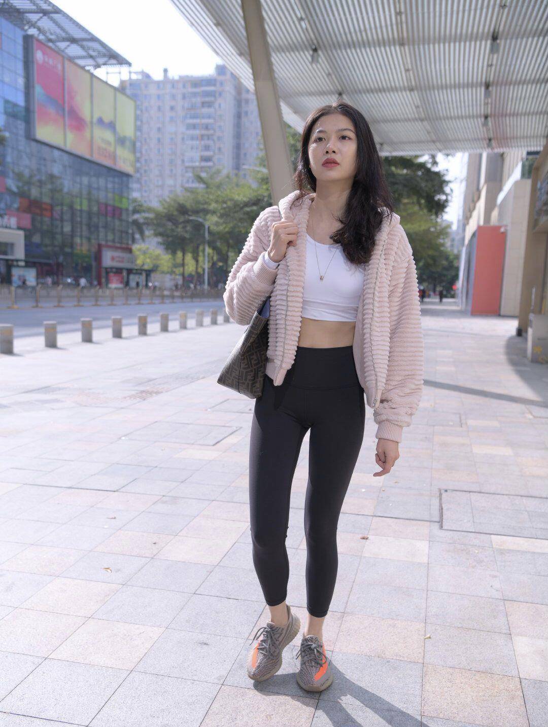 图片[3]-逛街的紧身瑜伽裤女孩 J1455 411P2V-26.6GB-小春日