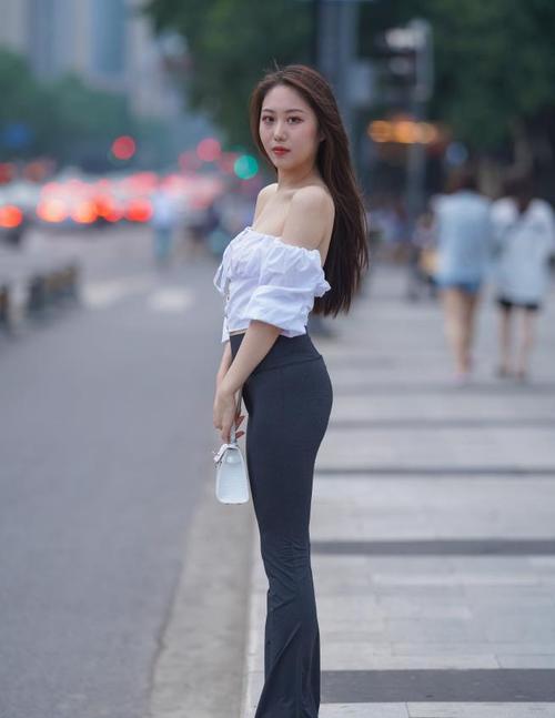 图片[3]-身材非常哇塞的瑜伽裤女孩  J1333 521P6V-21.6GB-小春日