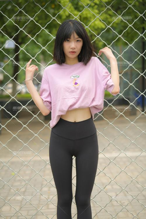 图片[5]-穿瑜伽裤打篮球的大三女孩J2198 463P1V-18.6GB-小春日