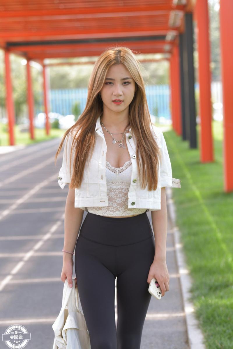 图片[1]-眼神里都是温柔的瑜伽裤女孩J2811 601P-13.3GB-小春日