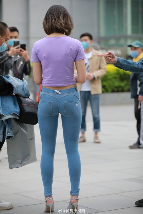 图片[4]-爱笑的短发紧身牛仔裤姑娘J1911 114P12V-7.29GB-小春日